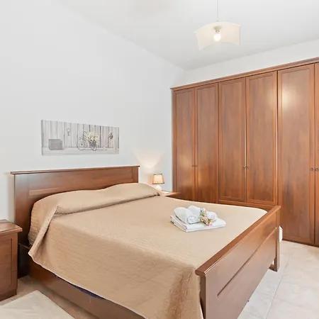 Mari E Monti Holiday home