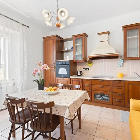 Holiday home Mari E Monti Scano Montiferro