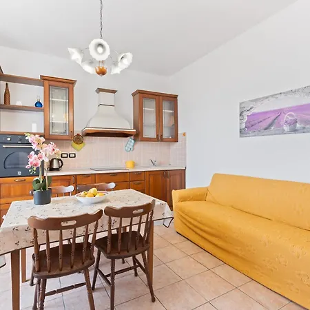 Mari E Monti Holiday home *